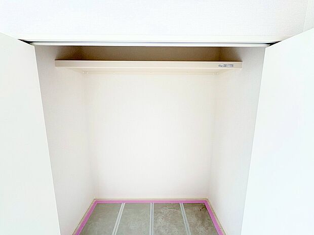 奥行きのあるクローゼットを採用しました。(令和8年2月 撮影)