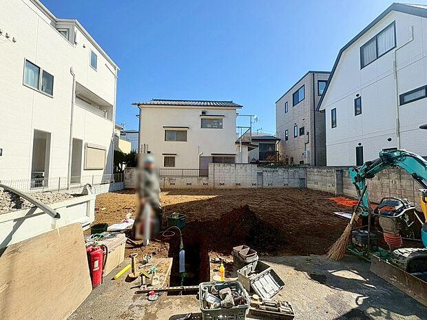 リビングの一角には多用途に使えるフリーコーナー付きです。(令和8年2月 撮影)