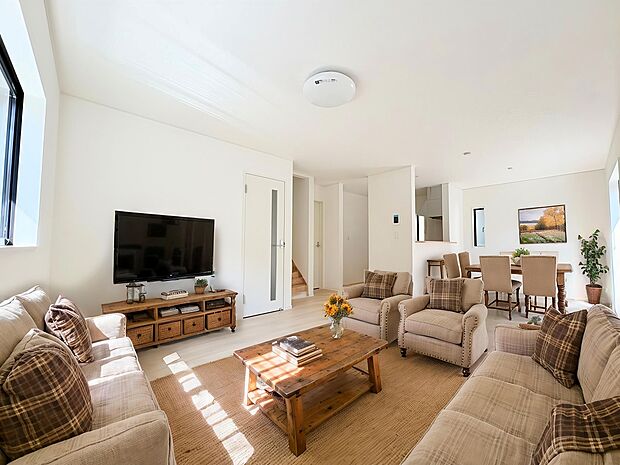 LDK18.2帖の広々とした空間。※現況の物件写真に、CGによる画像処理がされています。