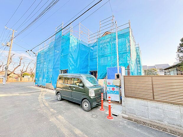 カースペースには2台駐車可能です。(車種による)(令和8年3月 撮影)