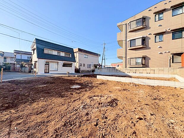 二部屋から行き来できる続きバルコニーを採用しています。(令和8年2月 撮影)