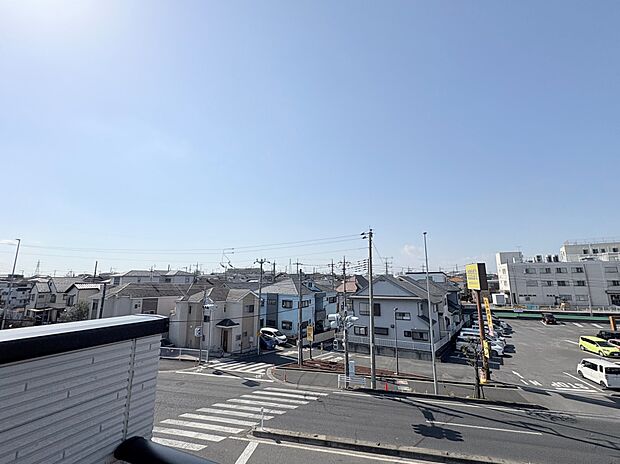 かけがえのない街並みや風景が広がります。