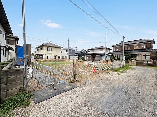 全居室2面採光で陽当たり・通風良好です。(令和8年8月撮影)