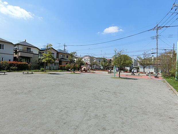 琵琶島公園まで約550m