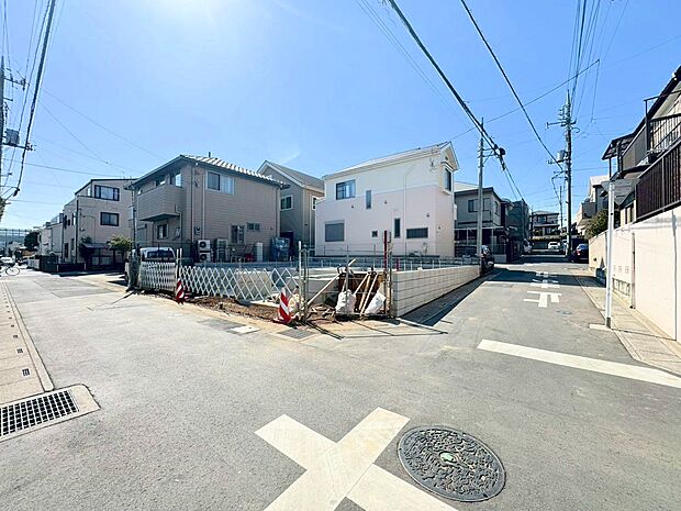 独創性豊かな趣と重厚感・気高さを兼ね備えたお住まい。(令和8年2月 撮影)