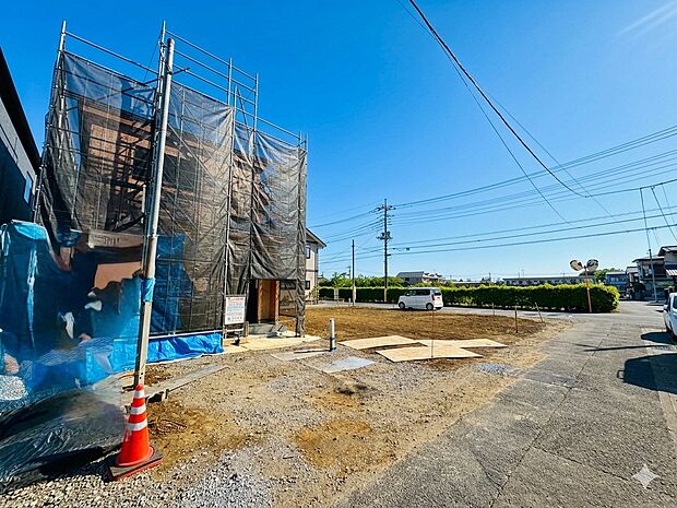 リビング横には4.5帖洋室を設け、くつろぎ感を高めます。(令和8年3月 撮影)