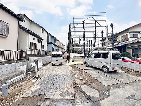 二階は全居室二面採光、二部屋から行き来できる続きバルコニーです。(令和8年4月 撮影)