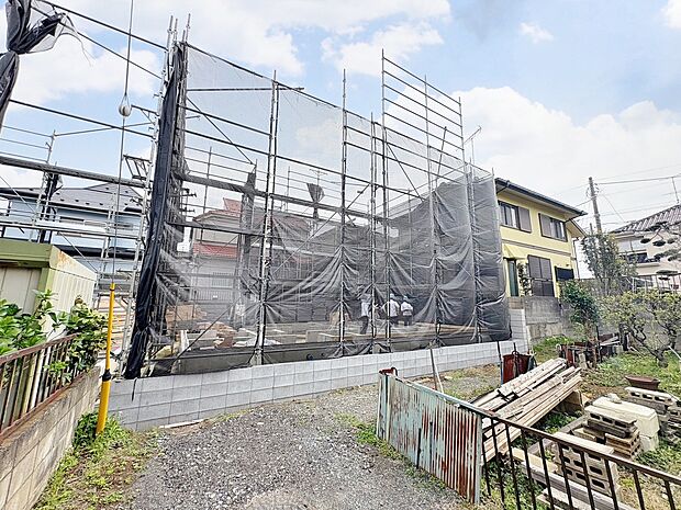 バルコニーに面した7帖主寝室には、大容量収納が可能なWICを設けています。(令和8年4月 撮影)