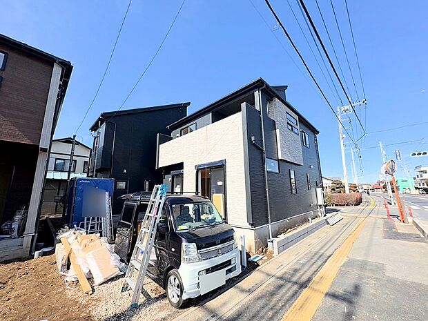 いつしか街の風景に溶け込んでいきます。(令和8年3月 撮影)