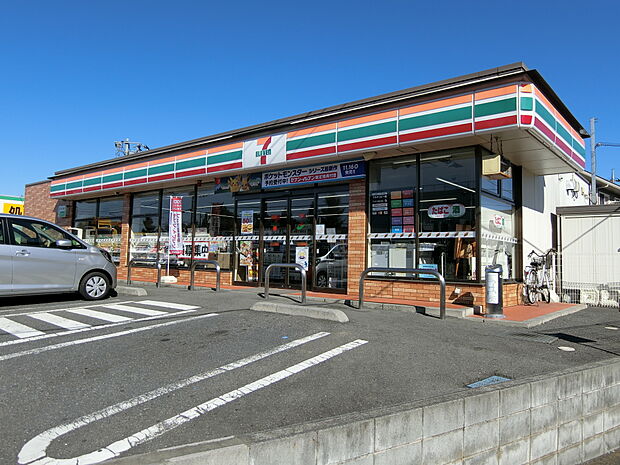 セブンイレブンさいたま本郷町店まで約450m