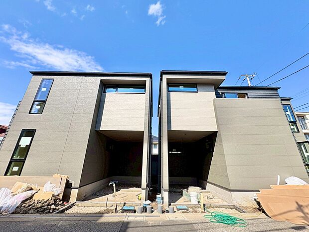 ビルトインガレージを採用したカースペースです。(令和8年3月 撮影)