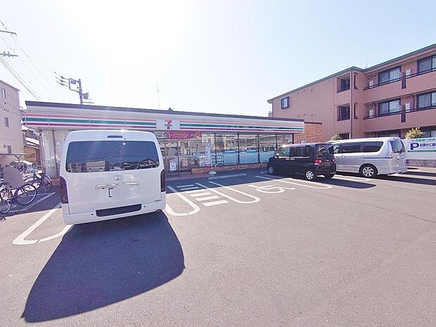 セブン-イレブン 蕨塚越3丁目店まで約500m