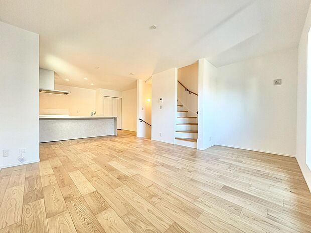 リビングイン階段は家族同士の自然なコミュニケーションが増加します。