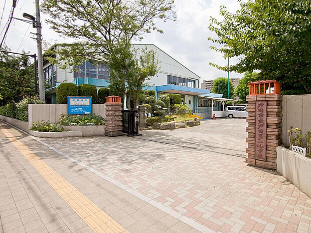 戸田第一小学校まで約750m