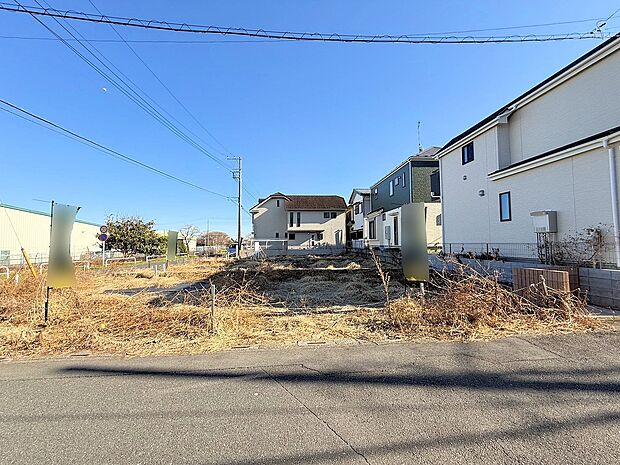 いつしか街の風景に溶け込んでいきます。(令和8年3月 撮影)