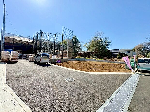 17帖のLDKは人気の対面式キッチンで一体感のあるLDK。(令和8年3月 撮影)