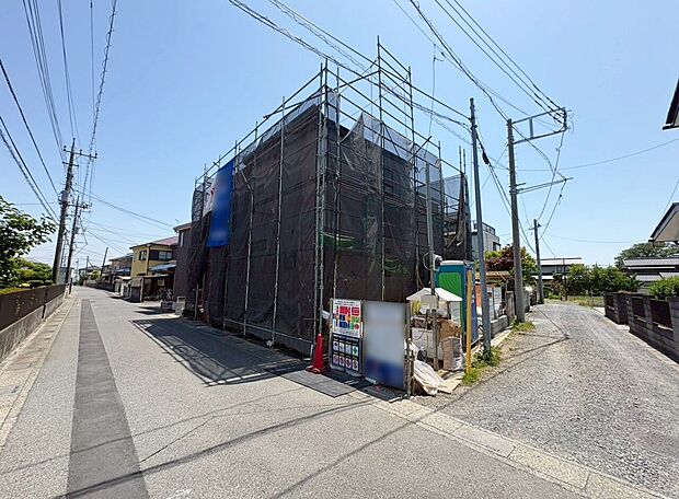 開放的なリビングでのびのびとした暮らしの実現へ。(令和8年5月 撮影)