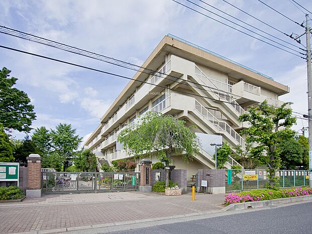 田島小学校まで約1000m