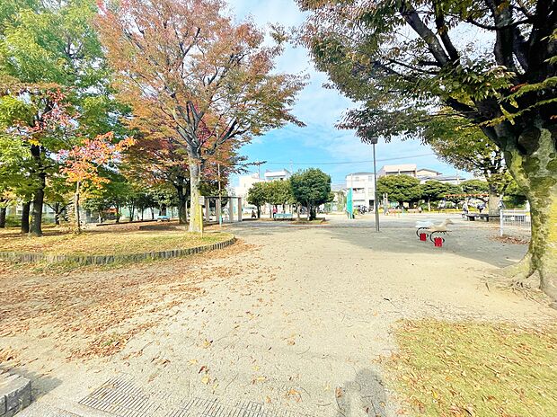 芝1丁目公園まで約140m