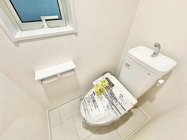 トイレは2ヶ所にございますので、家族が多いご家庭や、慌しい朝も安心です。