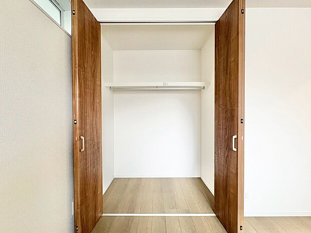 各お部屋にしっかりと収納スペースを設けてあります。