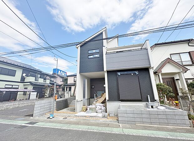 小・中学校まで徒歩5分以内でお子様の通学も安心です。(令和8年3月 撮影)