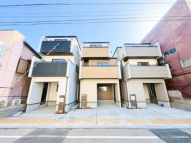【1号棟】左端が当物件。川口元郷駅徒歩20分、川口駅徒歩18分の立地です。