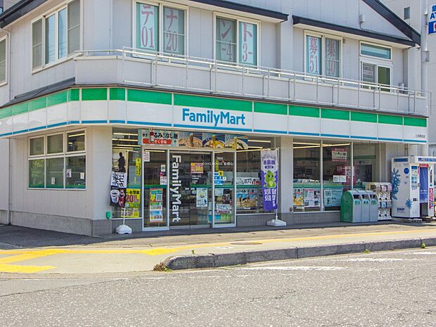 ファミリーマート土呂駅前店まで約500m
