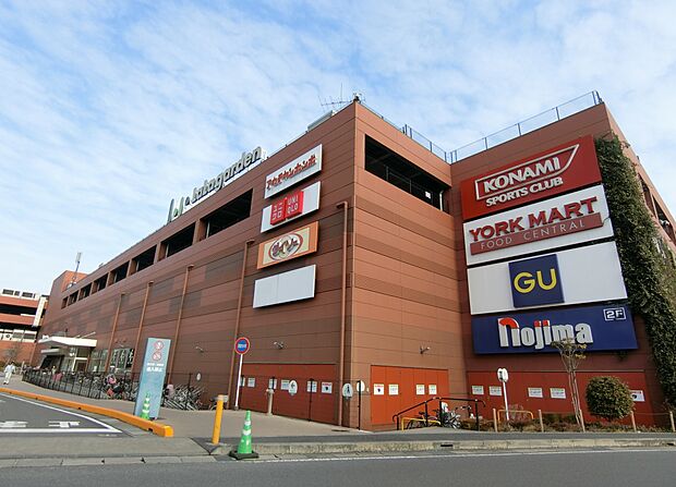 ララガーデン川口まで約550m