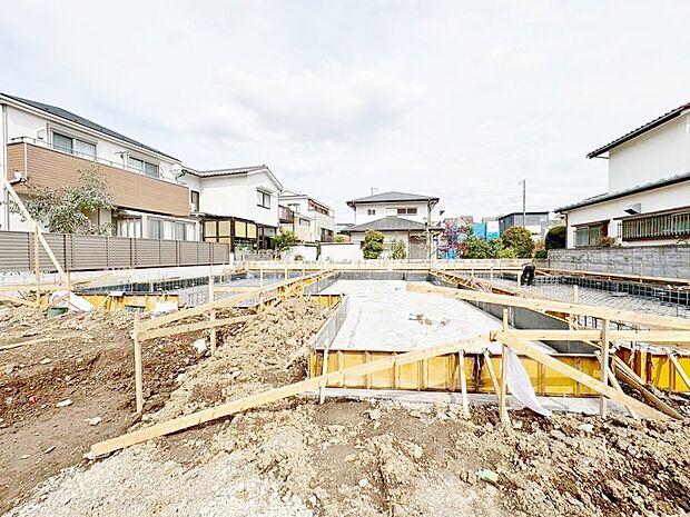 在宅ワークや趣味のスペースとしても重宝する書斎を設けたプラン。(令和8年4月 撮影)