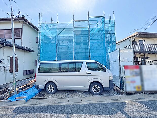 自然と家族のコミュニケーションが生まれるリビングイン階段を採用。(令和8年3月 撮影)