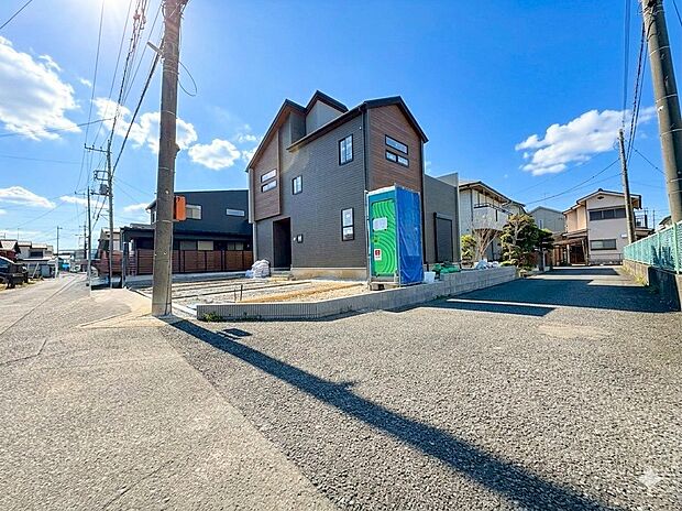 堂々たる趣ながら、主張し過ぎずどこか余裕を感じさせる。(令和8年3月 撮影)