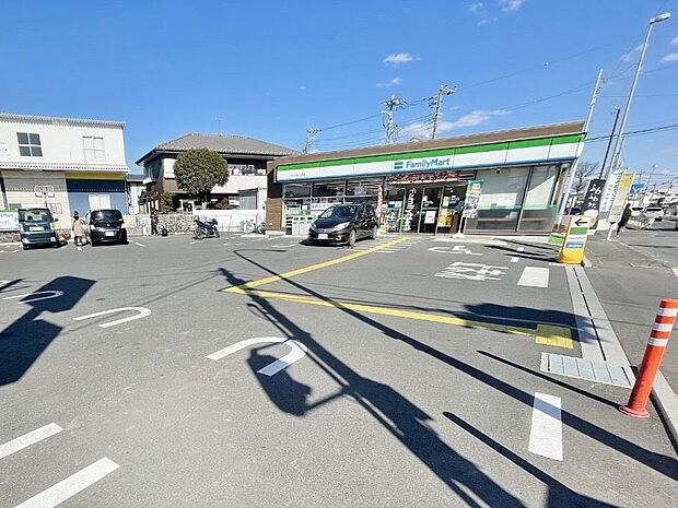 ファミリーマートさいたま二ツ宮店まで約549m