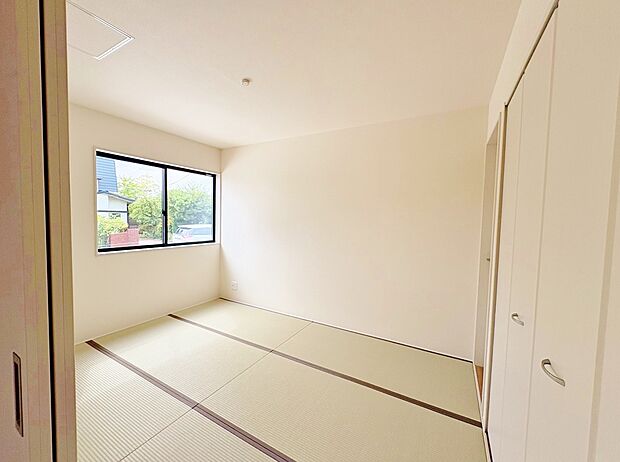 和室がある幸せ。時にはゆったりと畳の上で過ごしたいものです。