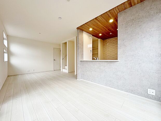 リビングを2階に設けることで通風・採光にも優れています。