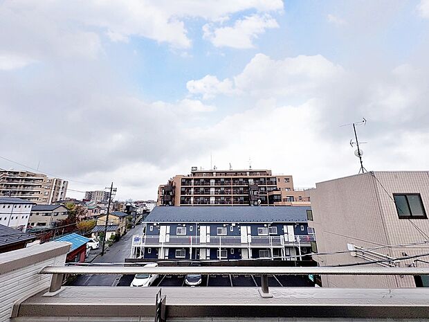 つい深呼吸したくなるような気持ち良い眺望。