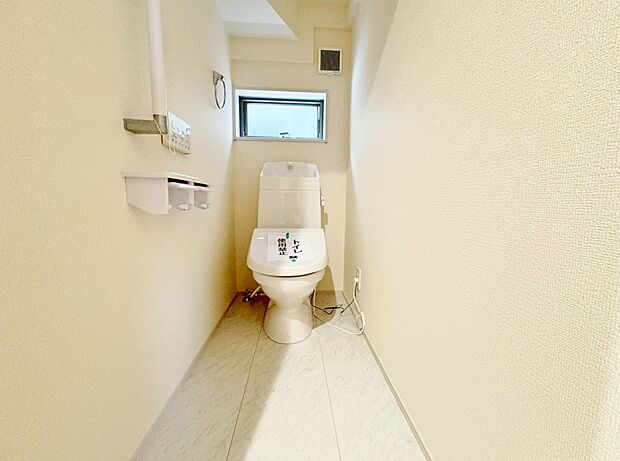 白を基調としたシンプルながらも落ち着くデザイン。
