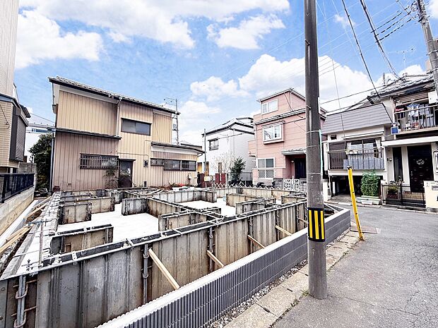 LDK広々19.2帖。リビングイン階段を採用しました。(令和8年3月 撮影)