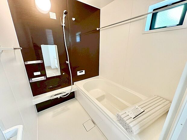 時間が経っても冷めづらい浴槽を採用することでエコで節約になります。