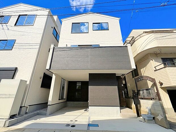 穏やかな風と陽光を導き、プライバシーに配慮された設計プラン。
