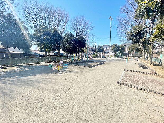 プラザ2号公園まで約450m