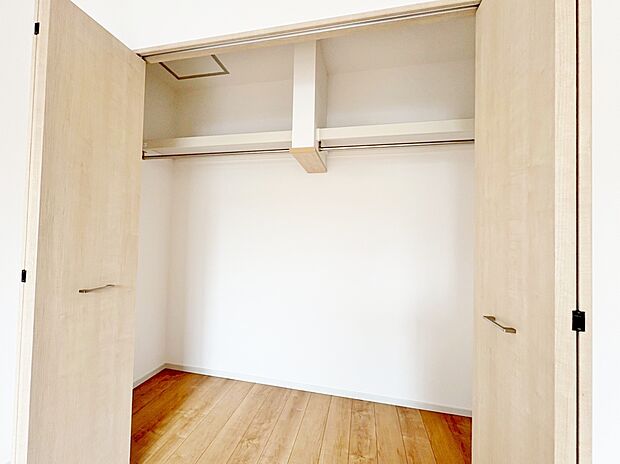 各お部屋にしっかりと収納スペースを設けてあります。