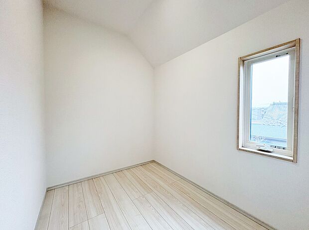 多用途にお使いいただけるお部屋です。