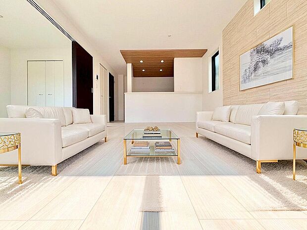 ＬＤＫと続き間の居室は扉を開放することで広さを感じられます。※現況物件写真にCG画像処理済み