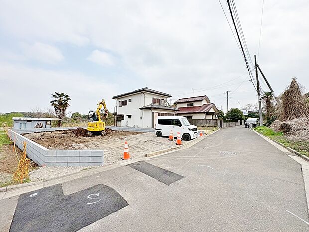 リビングと続き間和室がある間取りです。(令和8年3月 撮影)