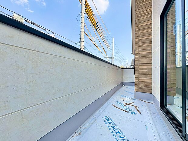 通風・採光にも優れ、心地よい光と風があふれています。