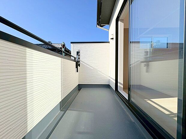 外を眺め、時を忘れるなんて、いつぶりだろうか。