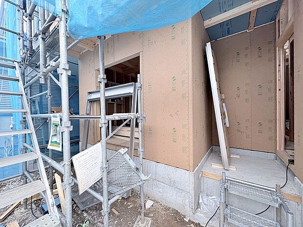 敷地内に2台分のカースペースを確保いたしました。(令和8年3月 撮影)