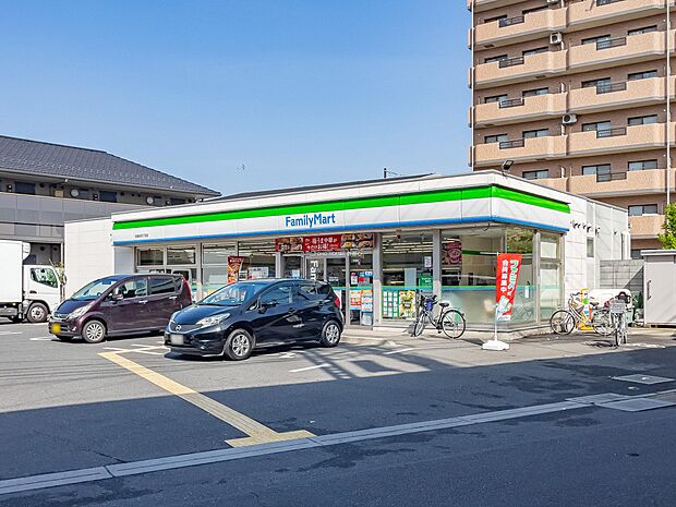 ファミリーマート北越谷四丁目店まで約850m