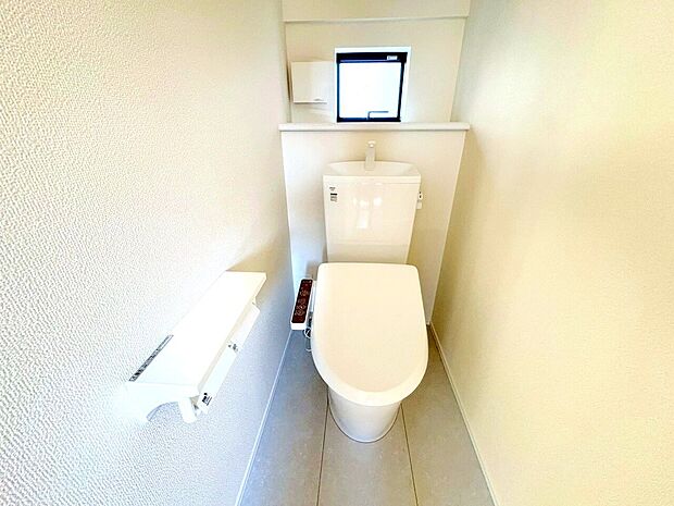 白を基調としたシンプルながらも落ち着くデザイン。
